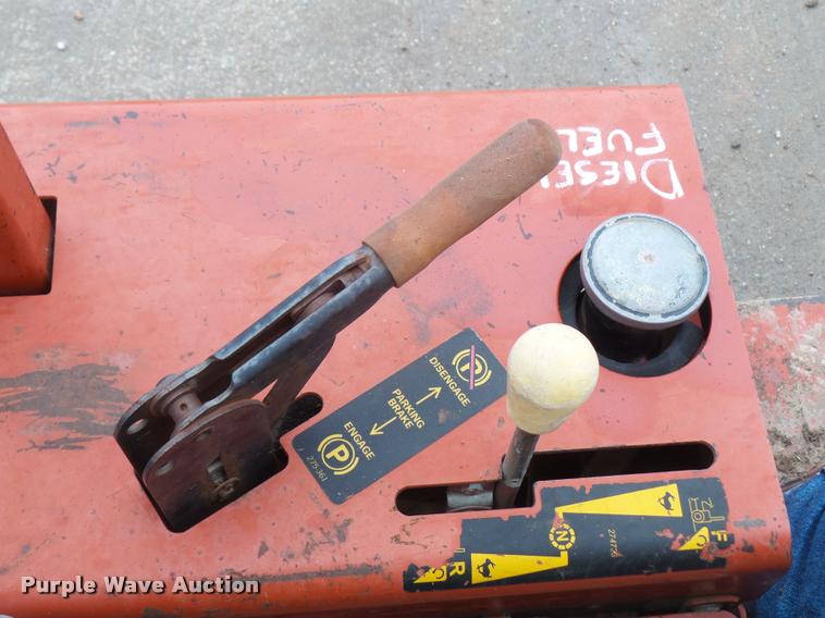 image for item DB2892 2000 Ditch Witch 3700 trencher