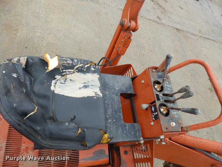 image for item DB2892 2000 Ditch Witch 3700 trencher