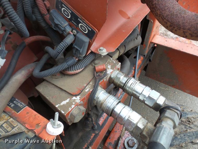 image for item DB2892 2000 Ditch Witch 3700 trencher