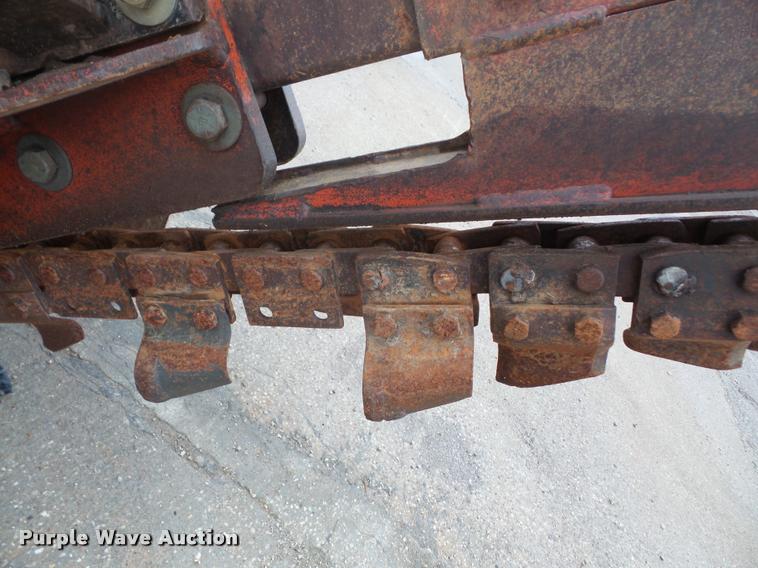 image for item DB2892 2000 Ditch Witch 3700 trencher