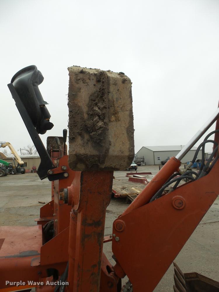 image for item DB2892 2000 Ditch Witch 3700 trencher