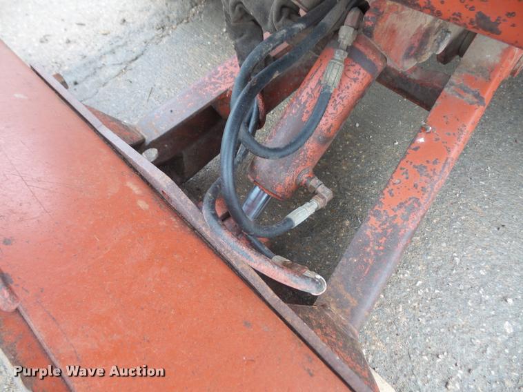 image for item DB2892 2000 Ditch Witch 3700 trencher