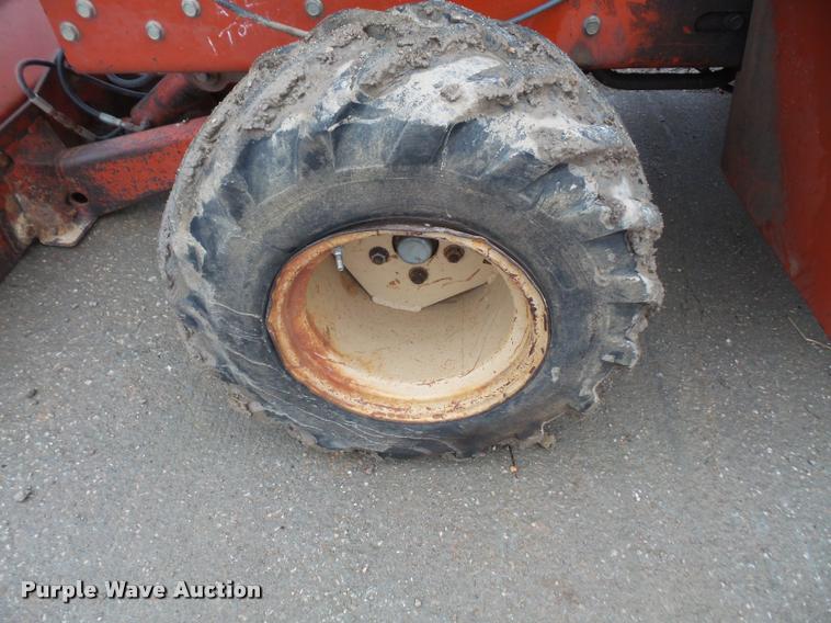 image for item DB2892 2000 Ditch Witch 3700 trencher