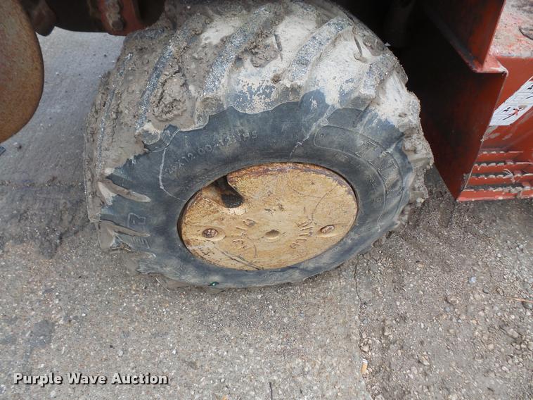 image for item DB2892 2000 Ditch Witch 3700 trencher