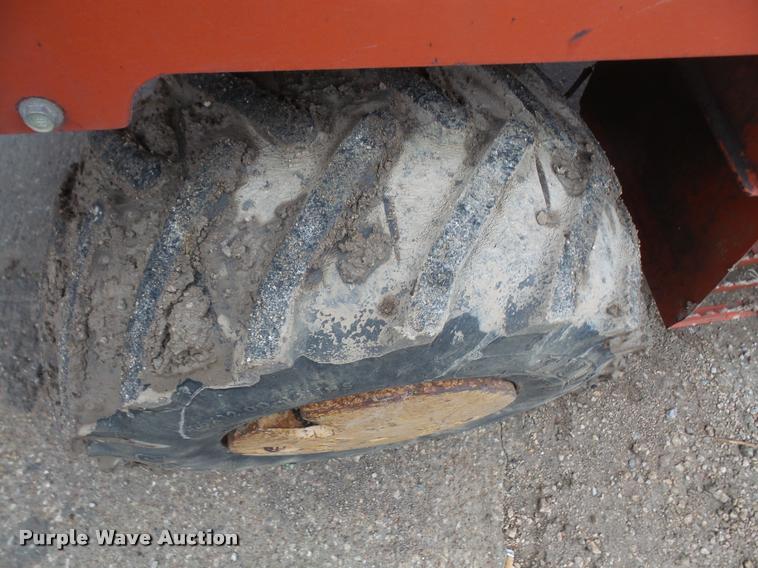 image for item DB2892 2000 Ditch Witch 3700 trencher