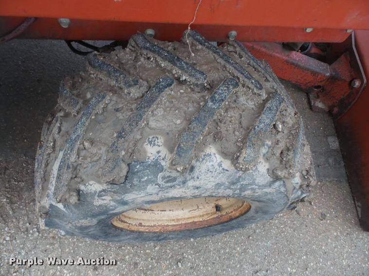 image for item DB2892 2000 Ditch Witch 3700 trencher