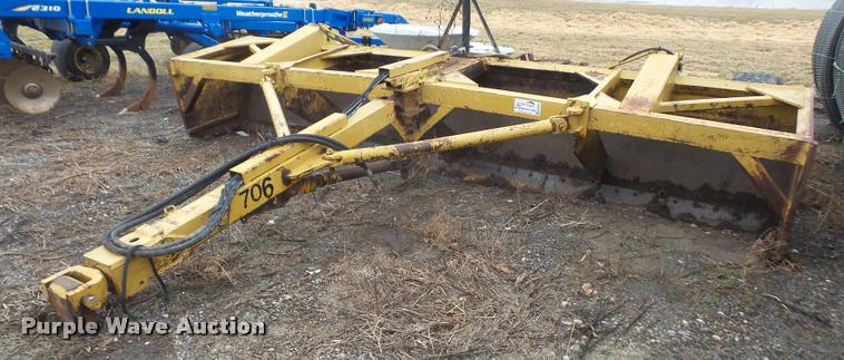 image for item DB2900 Bee Gee 1800 box blade