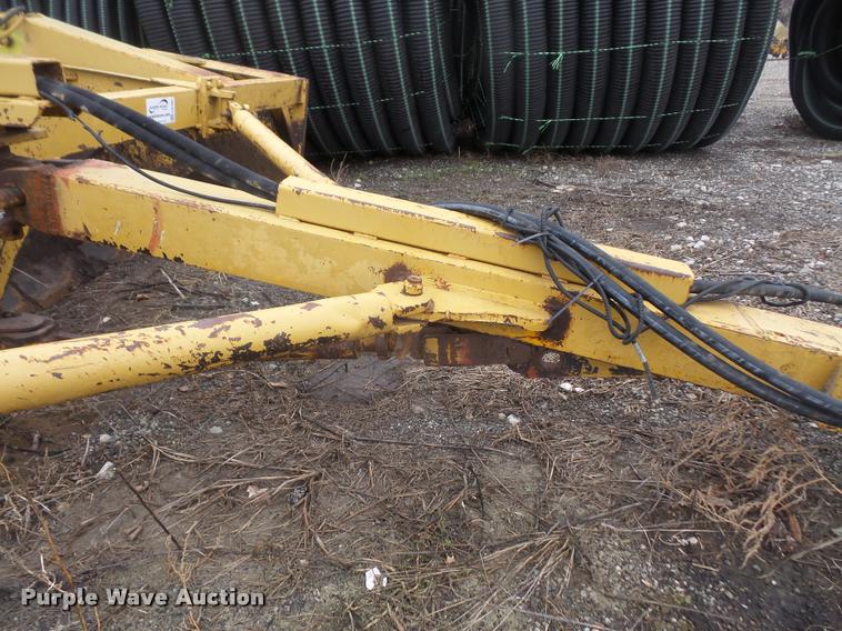 image for item DB2900 Bee Gee 1800 box blade