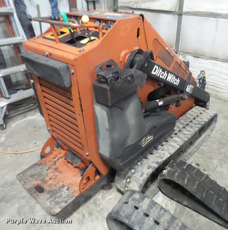image for item DB2904 2008 Ditch Witch SK650 compact utility loader