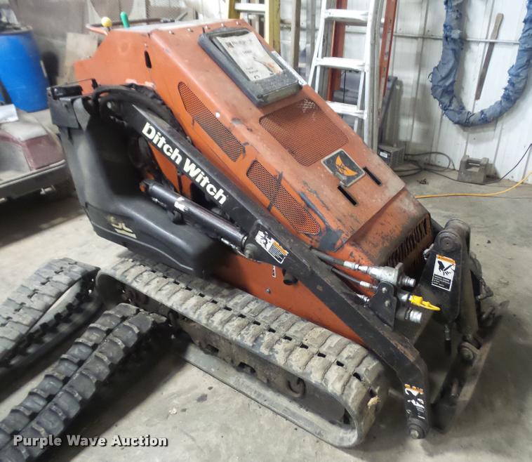 image for item DB2904 2008 Ditch Witch SK650 compact utility loader