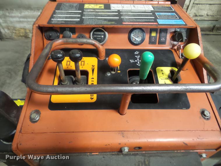 image for item DB2904 2008 Ditch Witch SK650 compact utility loader