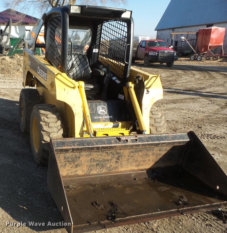 image for item DB2908 2006 John Deere 317 skid steer