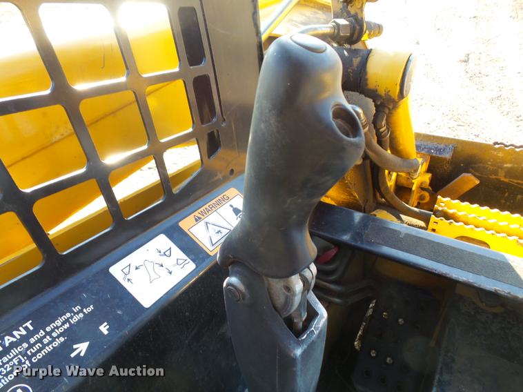 image for item DB2908 2006 John Deere 317 skid steer