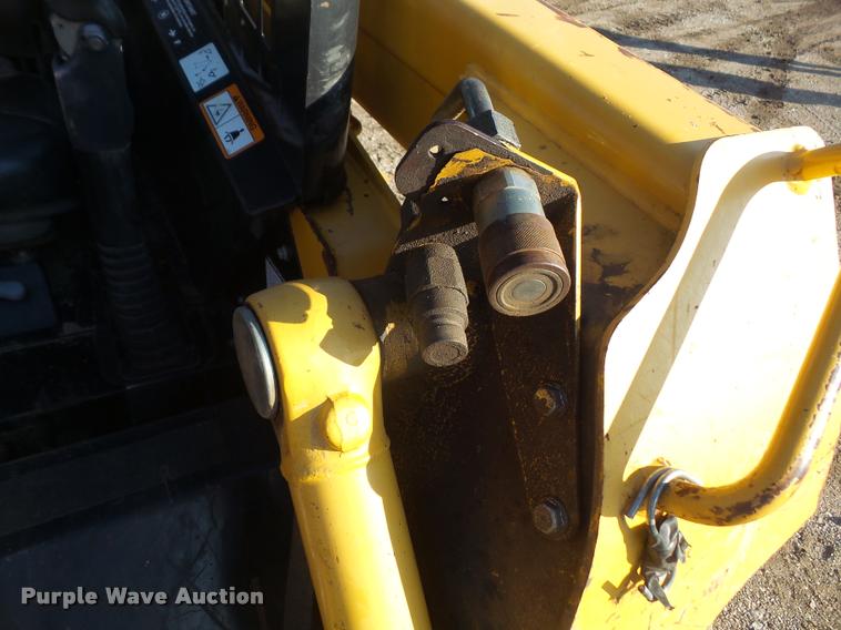 image for item DB2908 2006 John Deere 317 skid steer