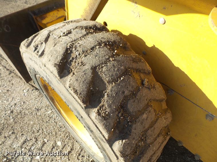 image for item DB2908 2006 John Deere 317 skid steer