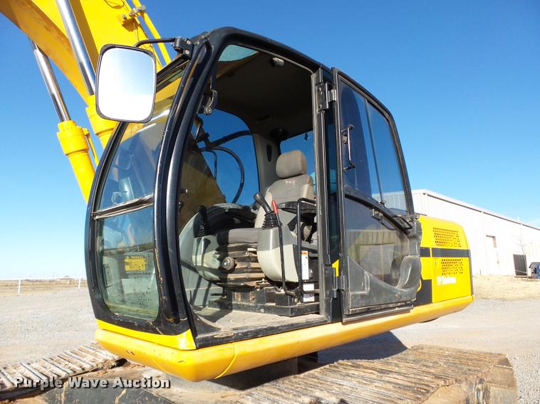 image for item DB4660 2006 JCB JS220LC excavator