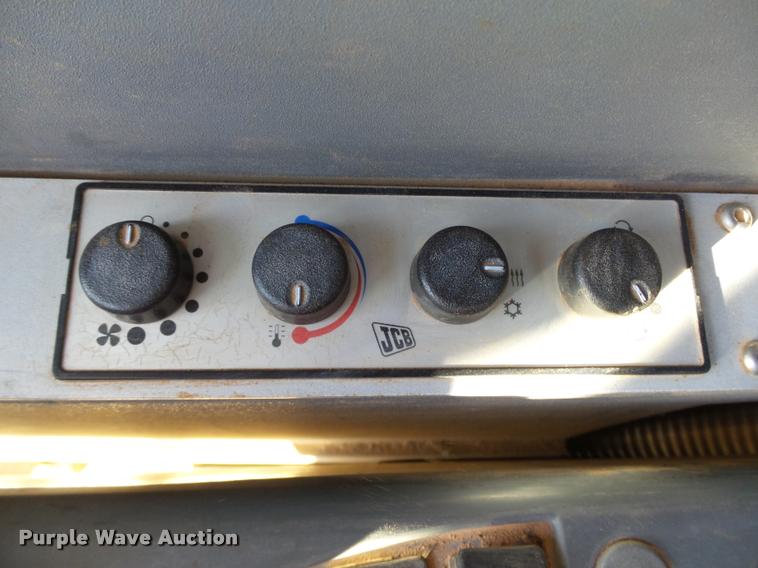 image for item DB4660 2006 JCB JS220LC excavator