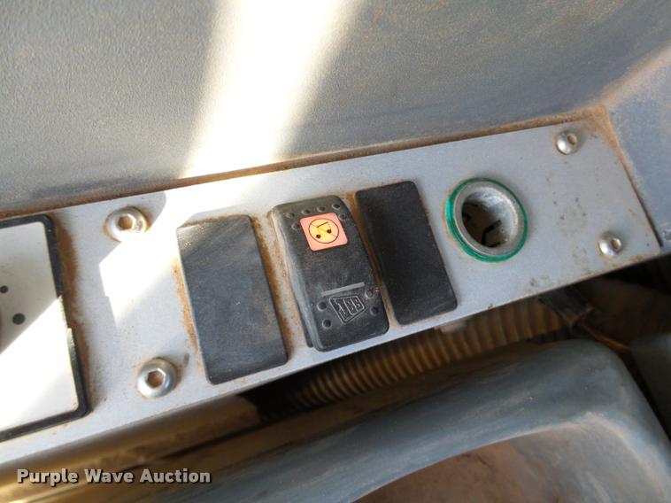 image for item DB4660 2006 JCB JS220LC excavator