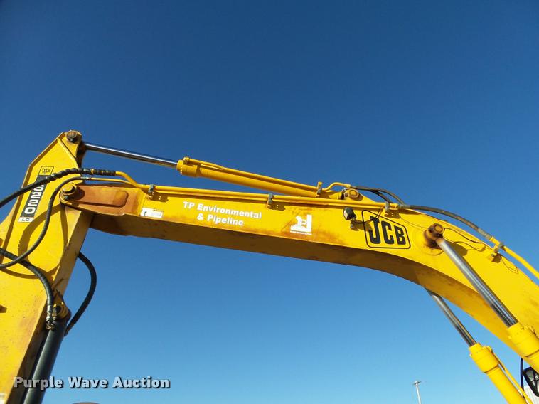 image for item DB4660 2006 JCB JS220LC excavator