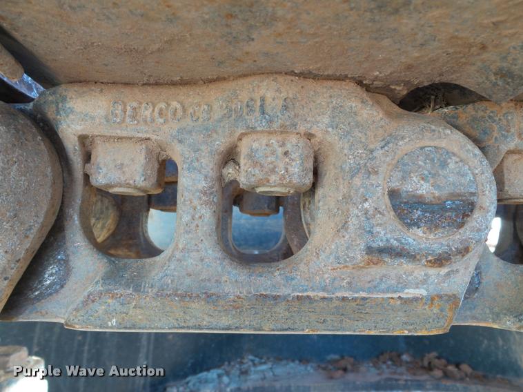 image for item DB4660 2006 JCB JS220LC excavator