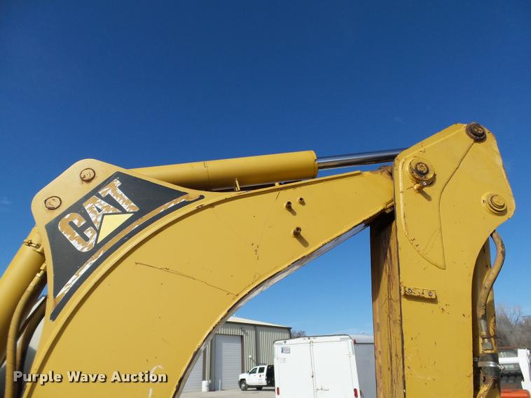 image for item DB4661 2001 Caterpillar 416C backhoe