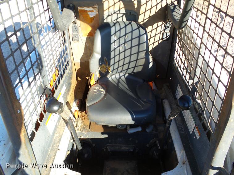 image for item DB4662 2007 Bobcat T250 skid steer