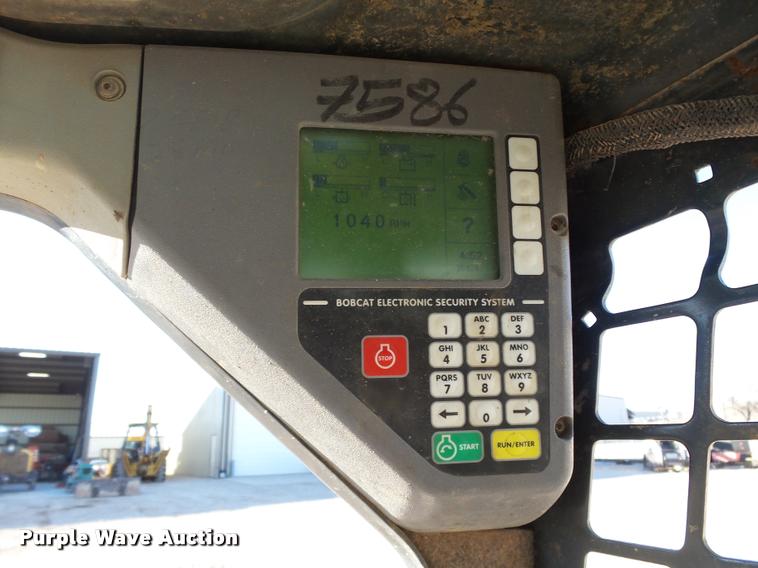 image for item DB4662 2007 Bobcat T250 skid steer