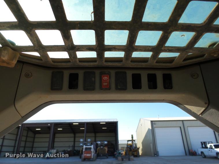 image for item DB4662 2007 Bobcat T250 skid steer