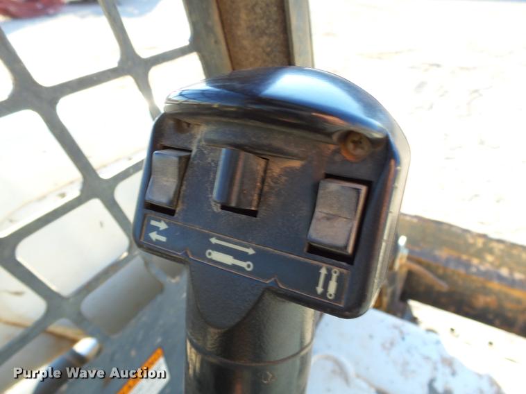 image for item DB4662 2007 Bobcat T250 skid steer
