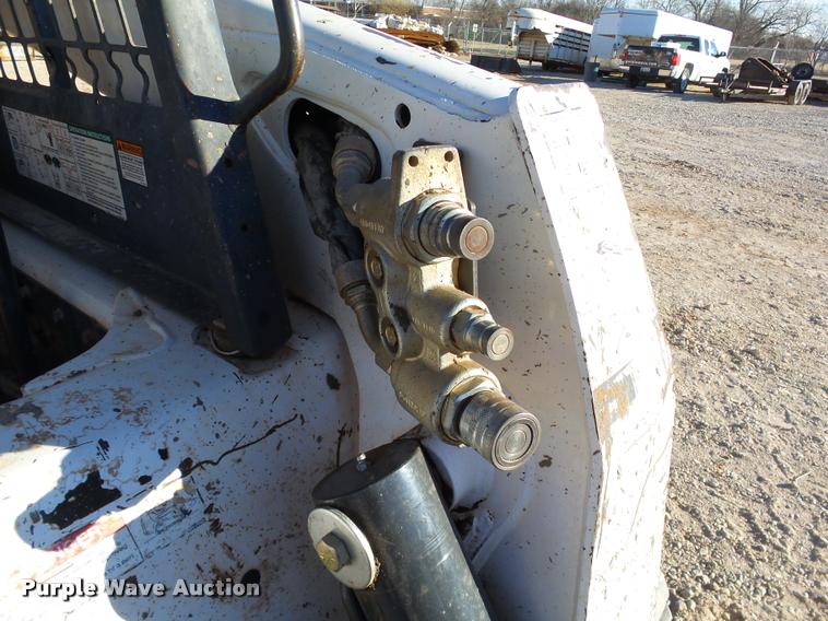 image for item DB4662 2007 Bobcat T250 skid steer