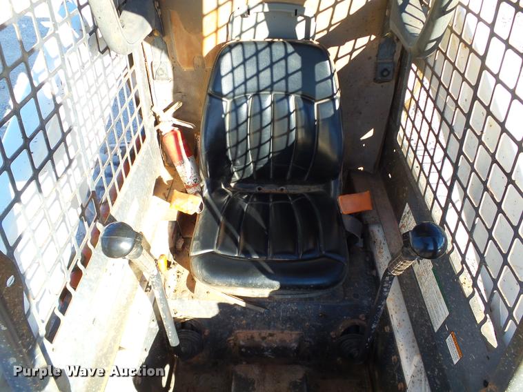 image for item DB4663 2005 Bobcat S250 skid steer