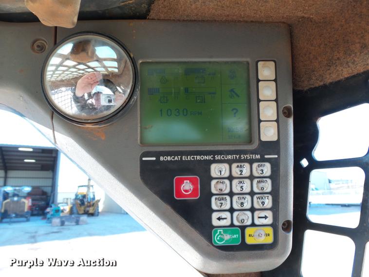 image for item DB4663 2005 Bobcat S250 skid steer