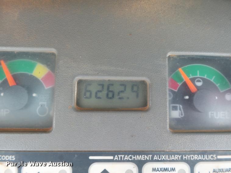 image for item DB4663 2005 Bobcat S250 skid steer