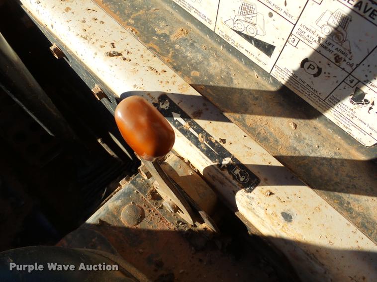 image for item DB4663 2005 Bobcat S250 skid steer