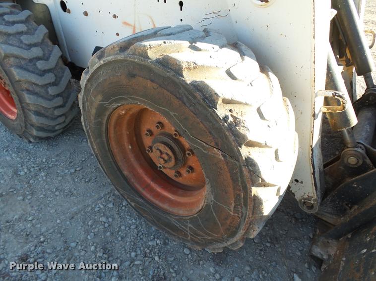 image for item DB4663 2005 Bobcat S250 skid steer