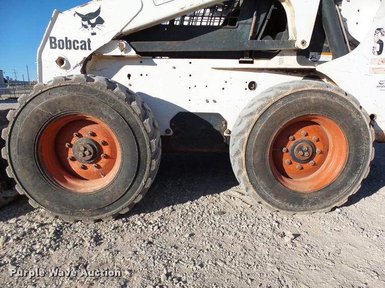 image for item DB4663 2005 Bobcat S250 skid steer