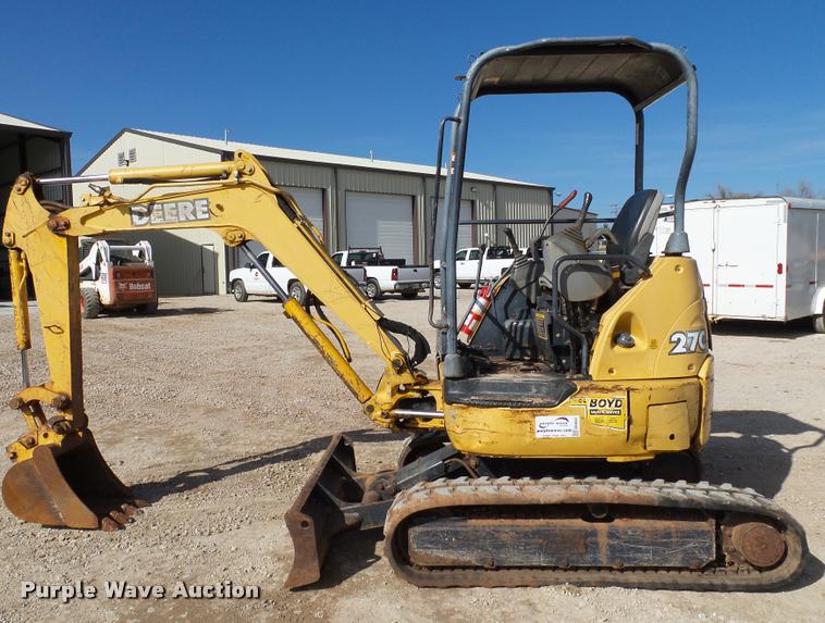image for item DB4664 2005 John Deere 27C ZTS compact excavator