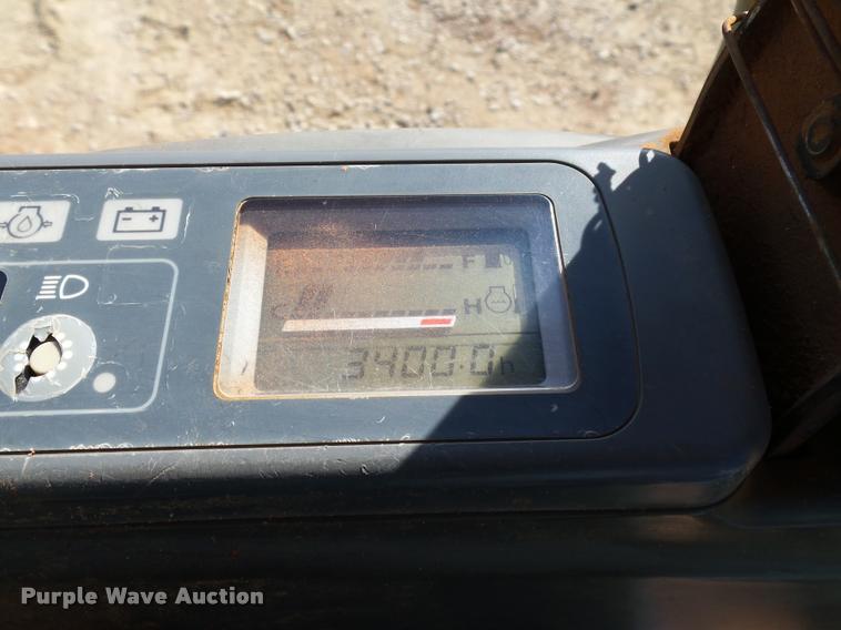 image for item DB4664 2005 John Deere 27C ZTS compact excavator