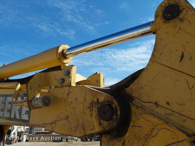 image for item DB4664 2005 John Deere 27C ZTS compact excavator