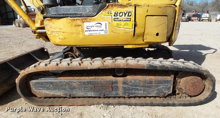 image for item DB4664 2005 John Deere 27C ZTS compact excavator