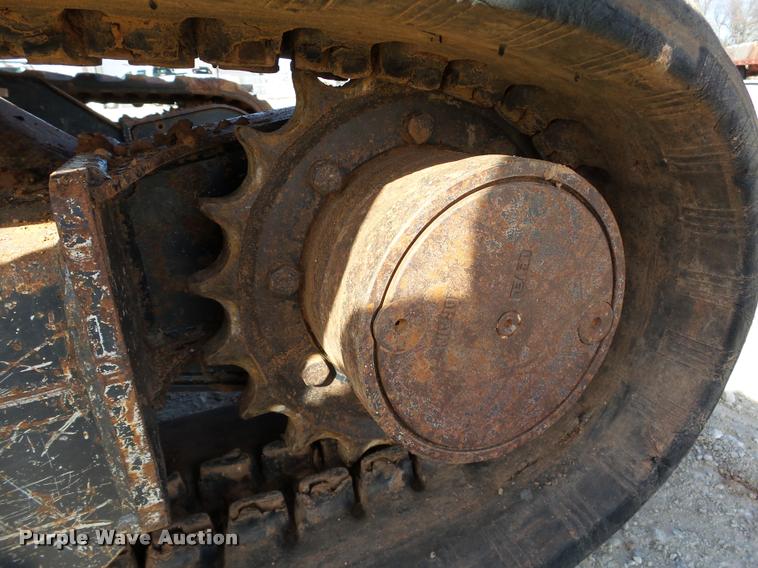 image for item DB4664 2005 John Deere 27C ZTS compact excavator