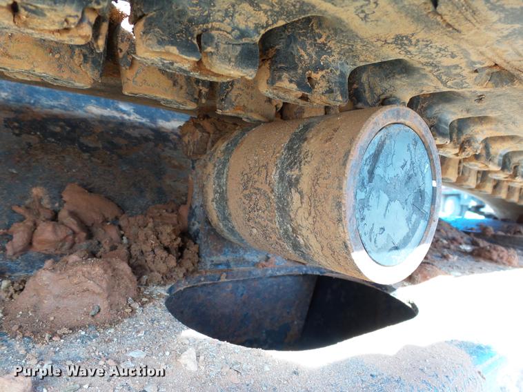 image for item DB4664 2005 John Deere 27C ZTS compact excavator