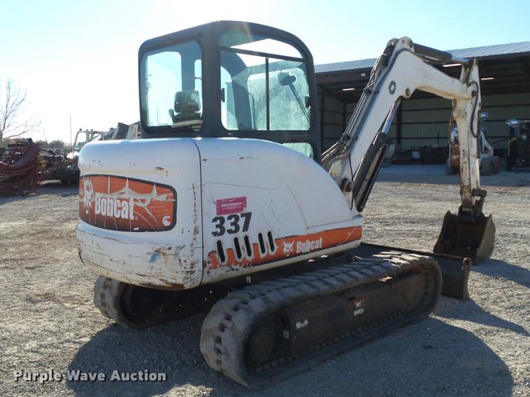 image for item DB4665 2006 Bobcat 337G compact excavator