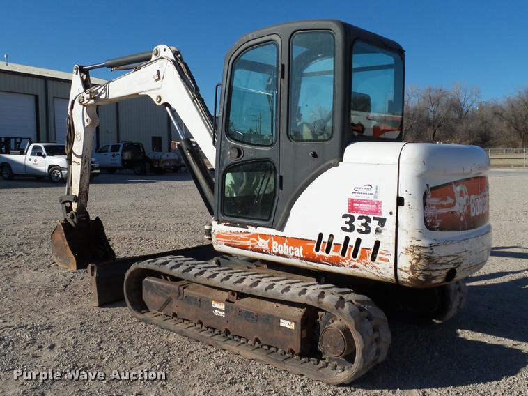 image for item DB4665 2006 Bobcat 337G compact excavator