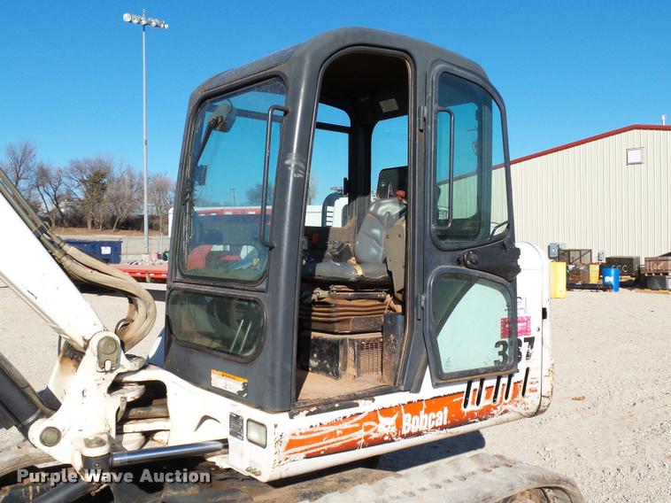 image for item DB4665 2006 Bobcat 337G compact excavator