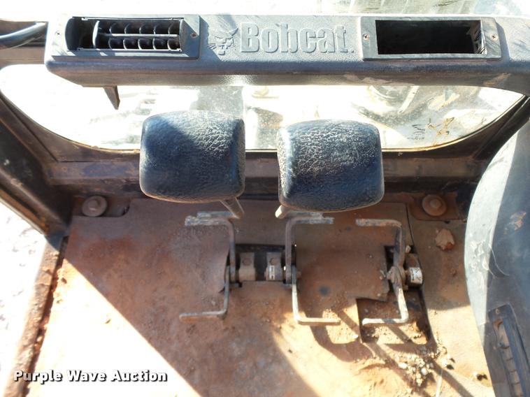 image for item DB4665 2006 Bobcat 337G compact excavator