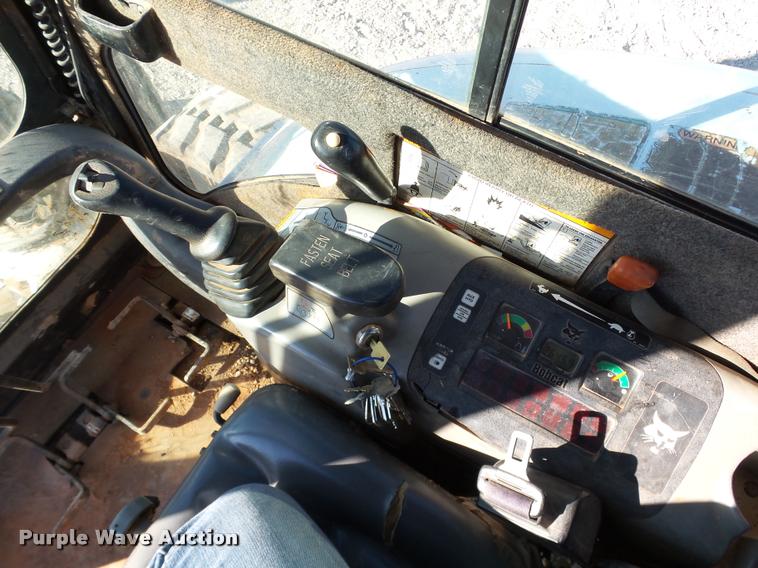 image for item DB4665 2006 Bobcat 337G compact excavator
