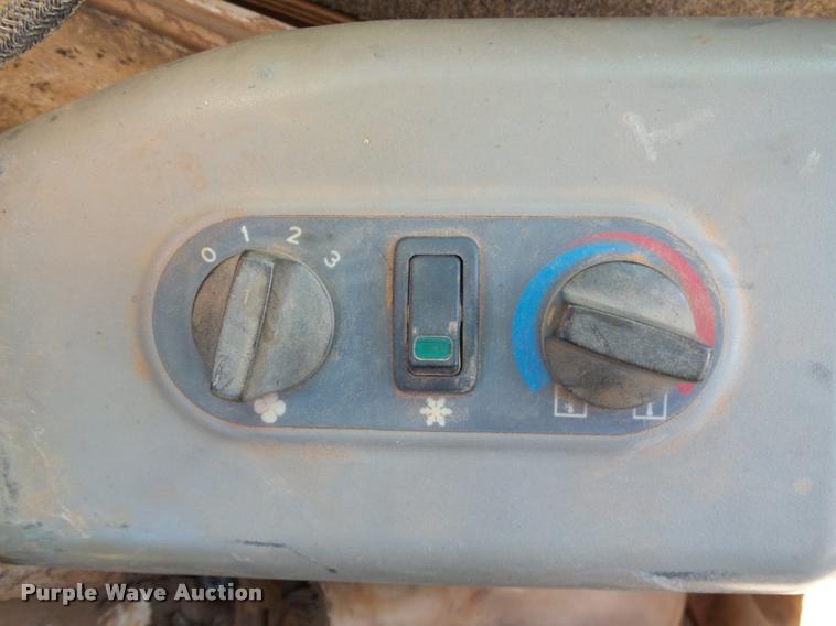 image for item DB4665 2006 Bobcat 337G compact excavator