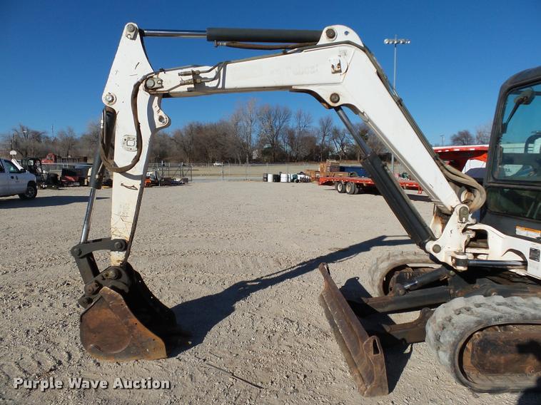image for item DB4665 2006 Bobcat 337G compact excavator