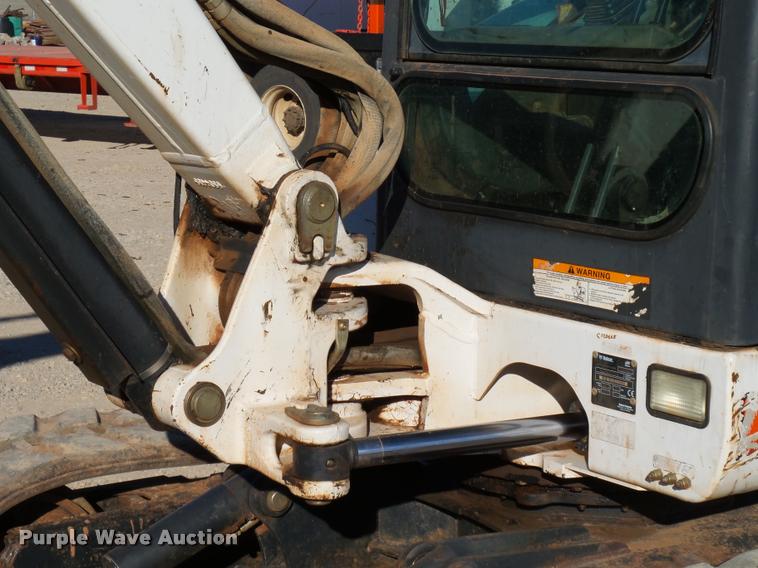 image for item DB4665 2006 Bobcat 337G compact excavator